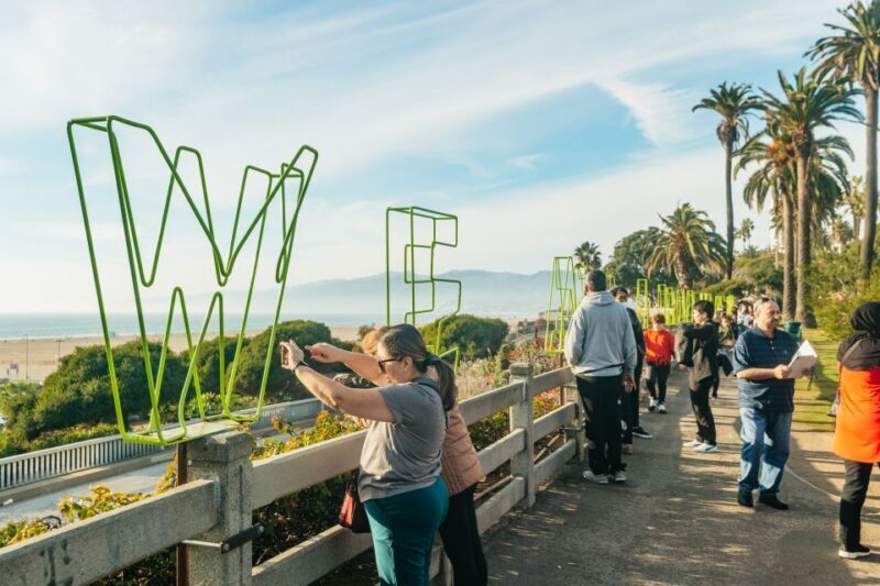 Los Angeles: City Group Tour with Hollywood & Beverly Hills - The Guiding Experience