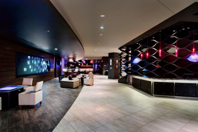 Los Angeles: Meal at the Hard Rock Cafe Hollywood - How It Fits Into Your LA Trip