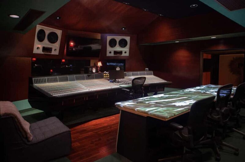 Los Angeles: One On One Recording Studios Tour - Real Feedback from Visitors