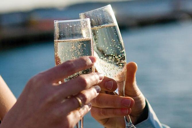 Los Angeles Premier Brunch Cruise from Marina del Rey - Group Size and Comfort