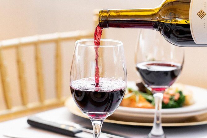 Los Angeles Premier Dinner Cruise from Marina del Rey - FAQs