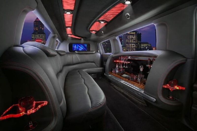 Los Angeles: Private Sightseeing Tour in a Limousine - 4hrs - Experience the Best of LA in Style