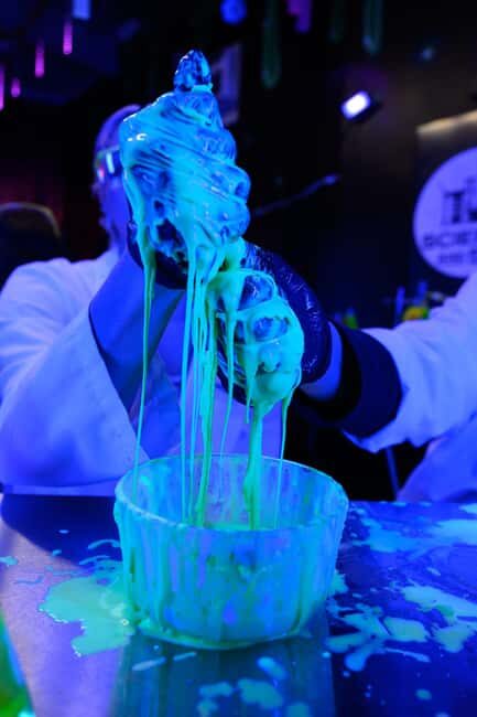 Los Angeles: Science and Sip The Drunken Laboratory - The Experience in Detail