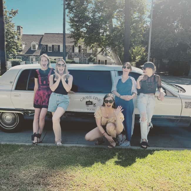 Los Angeles: True Crime Sightseeing Limo Tour - FAQs