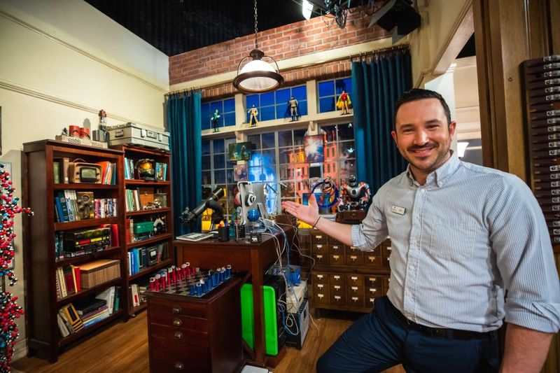 Los Angeles: Warner Bros. Studio Tour Hollywood - Big Bang Theory: Sheldon’s spot and why set seating matters