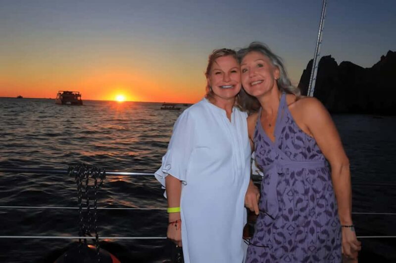 Los Cabos Catamaran: Iconic Sunset Cruise with Drinks & DJ - FAQ