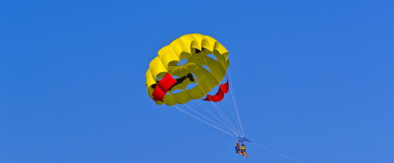 Los Cabos: Parasailing by Speedboat - What to Expect from the Experience