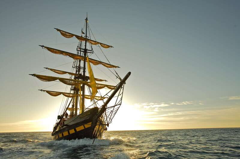 Los Cabos: Pirate Ship Sunset Cruise & Show with Dinner - Key Points