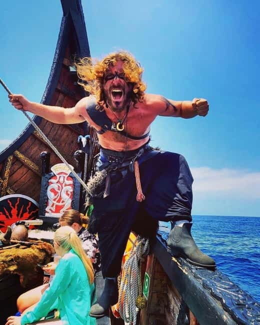 Los Cristianos: Whale Watching Cruise w/Swim Stop & Drinks - What Makes This Whale Watching Cruise Unique?