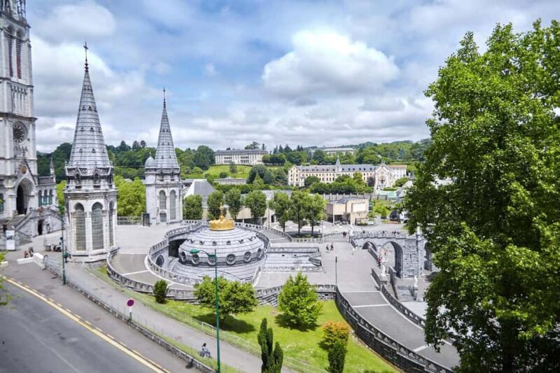 Lourdes: Express Walk with a Local in 60 minutes - FAQ