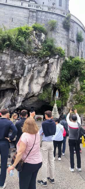 Lourdes: Guided Tour with Transport from Pamplona - FAQs