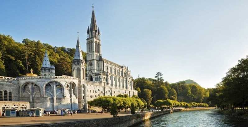 Lourdes: Private Guided Tour in the Sanctuary - What to Expect on the Lourdes Private Guided Tour