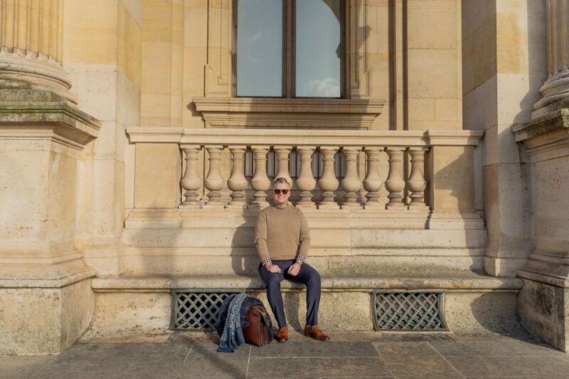 Louvre area photo shoot by Paris photographer - Who Would Love This?