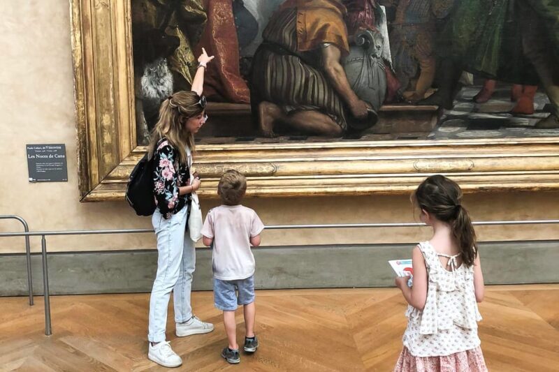 Louvre Guided Treasure Hunt for Families and Kids - Key Points