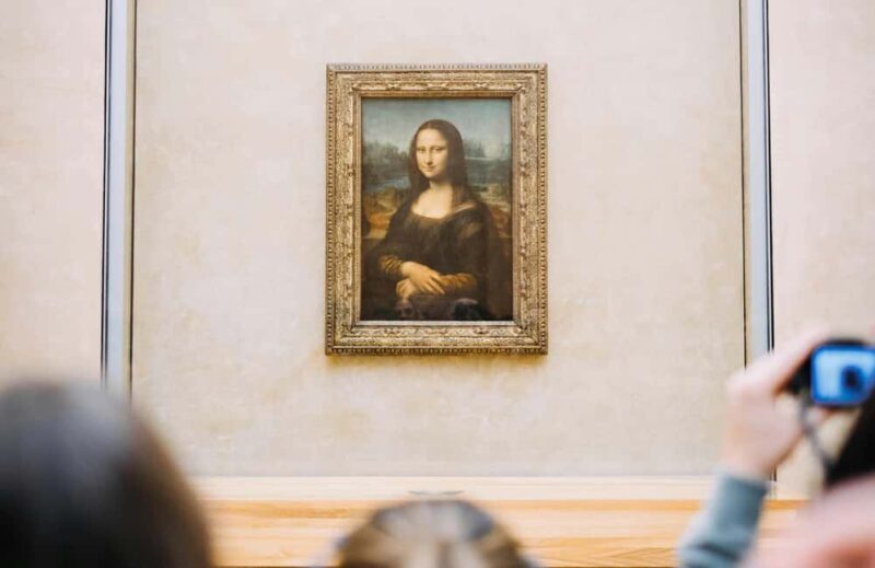 Louvre Museum: Exterior Tour with Skip the Line Ticket - Fast-Track Inside and the Masterpieces
