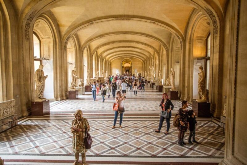 Louvre Museum: Skip-the-Line Guided Tour - A Closer Look at the Tour Experience