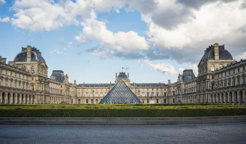 Louvre Museum Timed Entrance Ticket with Audio Guide - FAQs