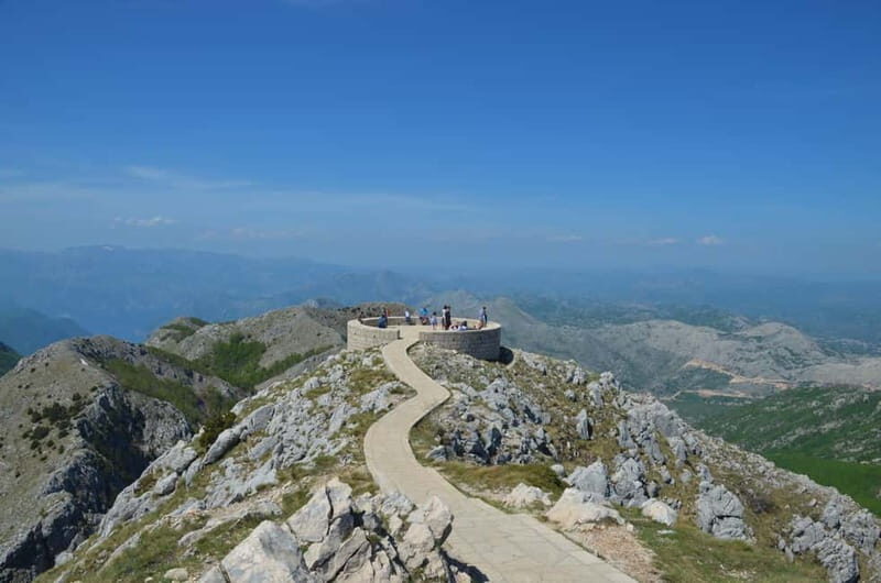 Loven Hiking Private Tour - Key Points