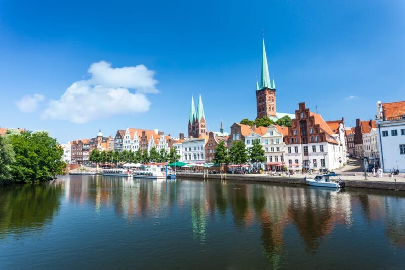 Lübeck: 1-Hour Splash Bus City Tour - Key Points