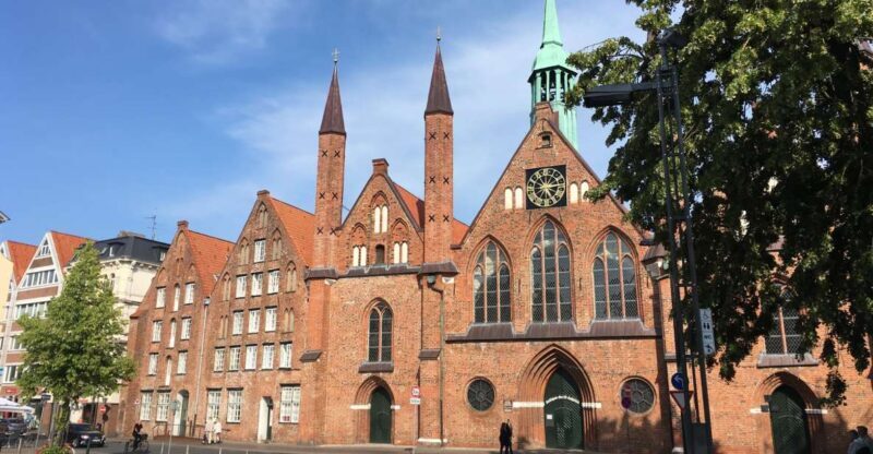 Lübeck: Backyards and Town Houses Private Guided Tour - Practical Tips