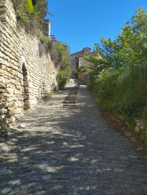 LUBERON : Gordes, Roussillon with Ochre trail & Sorgue river - Introduction to the Tour