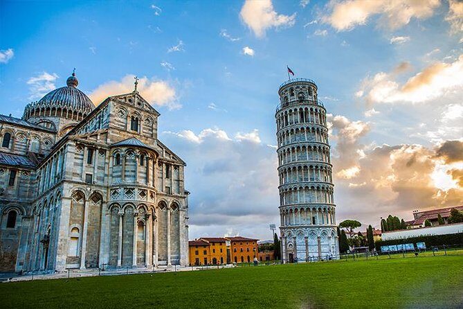 Lucca and Pisa Day Tour from Rome - Key Points