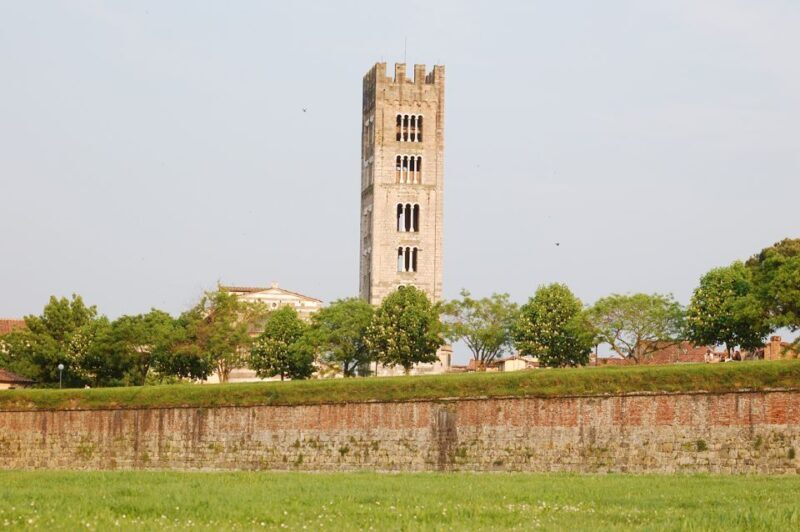 Lucca: E-Bike Rental - FAQs