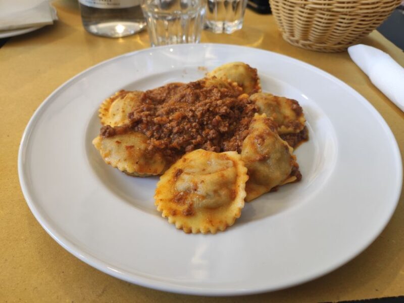 Lucca: Guided Food Walking Tour with Tastings - A Deep Dive into the Food Tour Experience