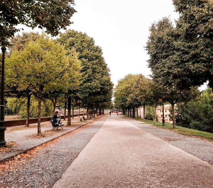 Lucca: Guided Walking Tour - FAQ