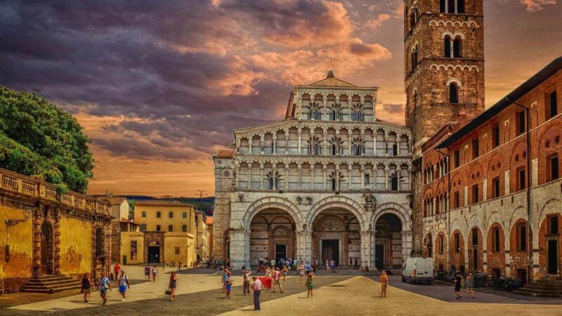 Lucca Red Light Tour: Discovering the City's Naughty History - Key Points