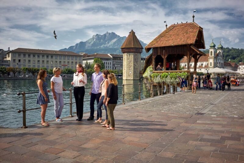 Lucerne: Guided Walking Tour with an Official Guide - Key Points