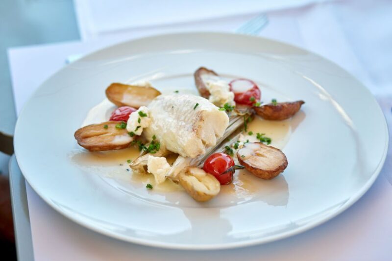 Lucerne: Lake Lucerne 1st Class Cruise with 3-Course Lunch - FAQs