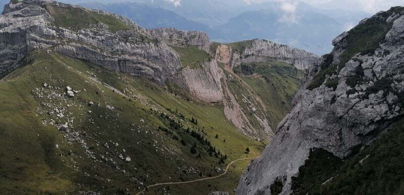 Lucerne or Zurich: Interlaken and Lauterbrunnen Day Tour - Potential Drawbacks and Considerations