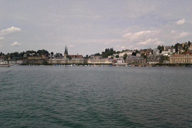 Lucerne small group walking tour and Lake Cruise from Zürich - FAQ
