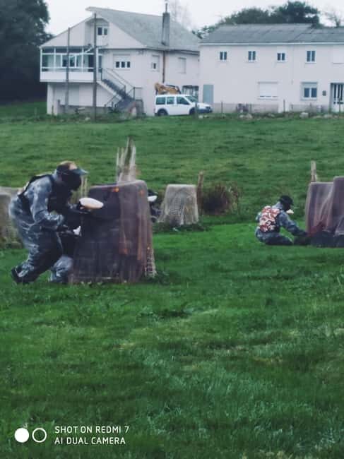 Lugo: Action Paintball Experience with Equipment & 200 Balls - Key Points