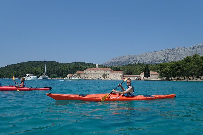Lumbarda-Sunset Kayaking Experience with picnic: Wine and Sweets - Key Points