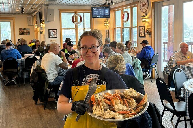 Lumberjack Show and Harbor Haus Crab Feast - Key Points