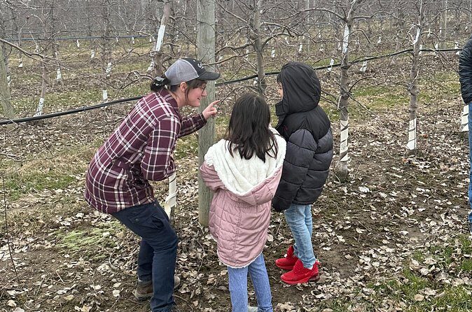Lunch and Tour of an Apple Orchard with a Farmer in Elyria - FAQ