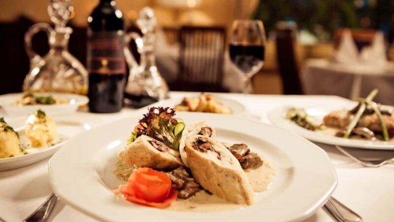 Lunch at Pod Baranem & Chopin Concert - Key Points