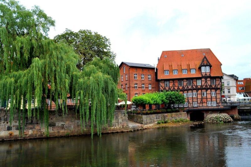 Lüneburg Private Guided Walking Tour - Key Points
