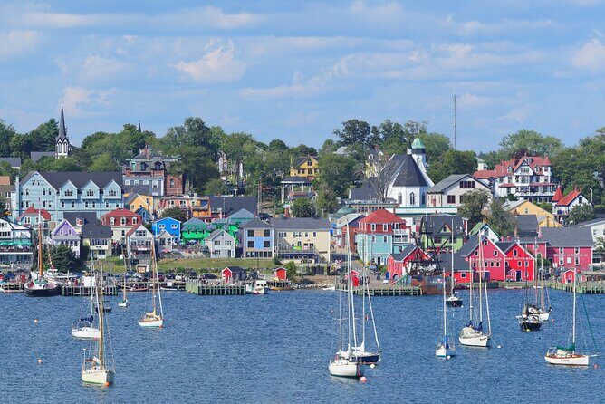 Lunenburg and Mahone Bay 4-Hour Private Escape from Halifax - Analyzing Value: Is It Worth It?