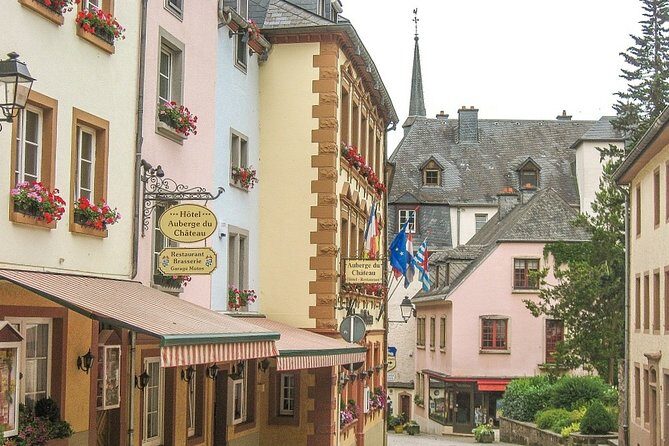 Luxembourg Airport Transfers : Luxembourg to Airport LUX in Luxury Van - The Real-World Experience (Based on the Review)