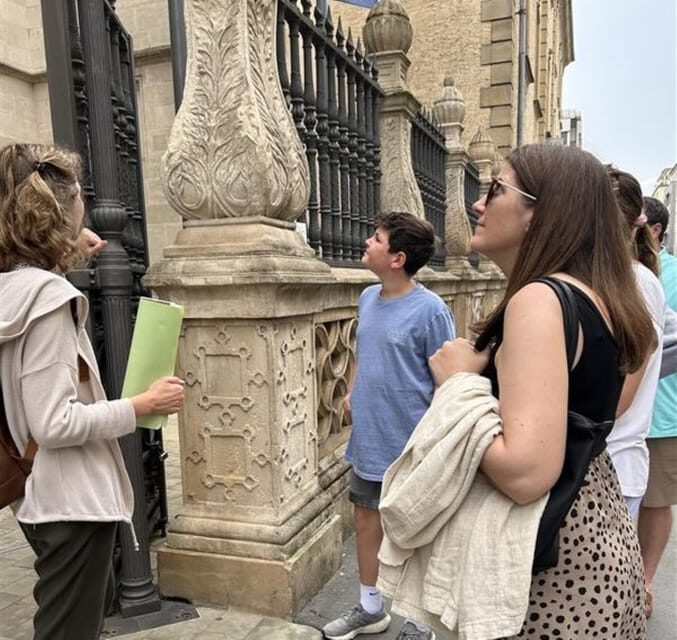 Luxembourg: City Highlights Guided Walking Tour - Who Should Consider This Tour?