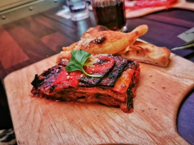 Luxembourg: Italian-Style Dinner in a Vintage Bus - Suitability for Different Travelers