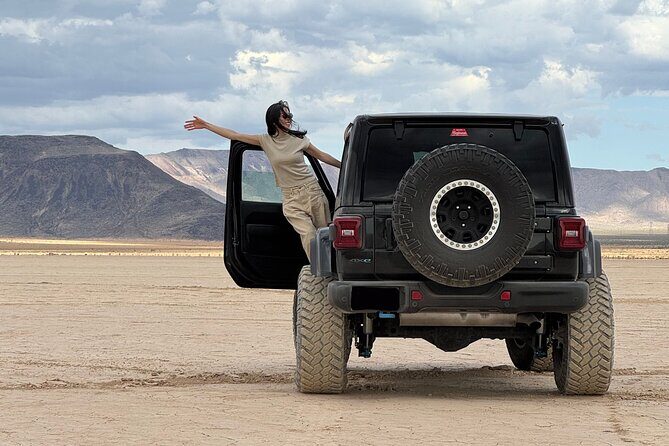 Luxury 4x4 Scenic Desert Tour from Las Vegas - Key Points