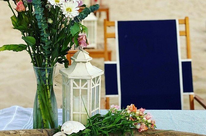 Luxury Beach Bonfire and Picnic Dinner at Town Line Beach - FAQ