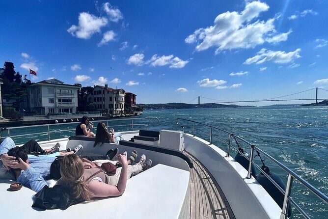 Luxury Bosphorus Yacht Tour  Asian Side Stop & Exploration - A Detailed Look at the Experience