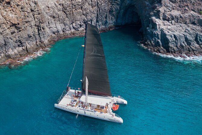 Luxury Catamaran Cruise with Brunch and Unlimited Drinks - Key Points