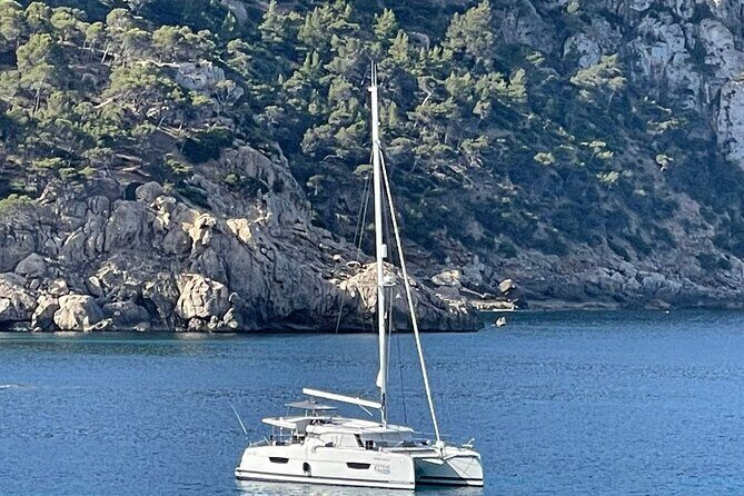 Luxury Catamaran sailing with welcome Drinks Tapas Max10-12Person - Key Points