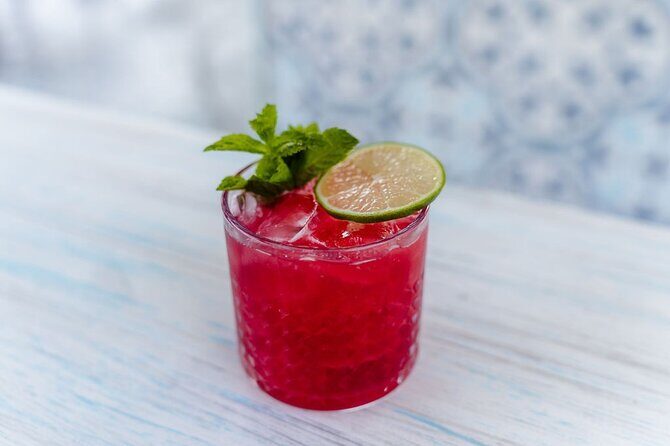 Luxury Cruise with Dinner and Music in Los Cabos - What to Expect from the Cruise Experience